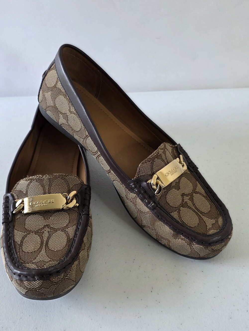 Coach Olive Signature Loafers Size 8 Brown Gold-tone Branded Hardware Slip-on